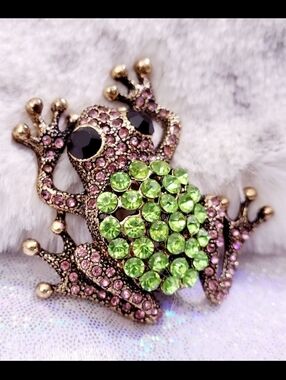 Gold pink and green crystal frog brooch